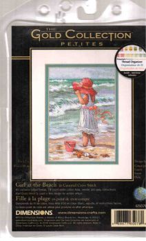 Girl at the Beach 65078 / Девочка на берегу