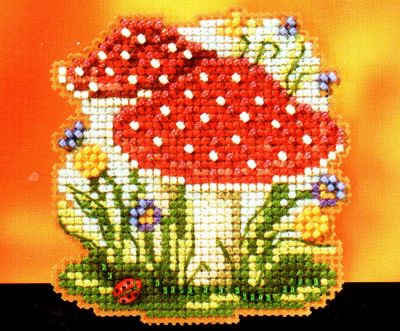 Red Cap Mushrooms MH18-2024 / Мухоморы ( магнит )