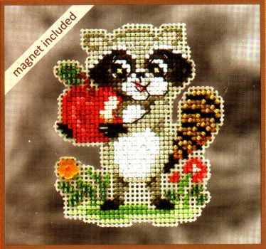 Rosie Raccoon MH18-2122 / Енот Роззи