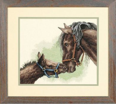 Mother and Colt 13722 / Мама и детёныш