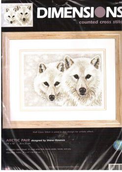 Arctic Pair 35168 / Арктические Песцы