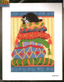 Percy on Pillows 12168 / Перс на подушках