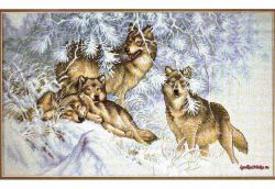 Wintertime Wolves 35227 / Волки зимой